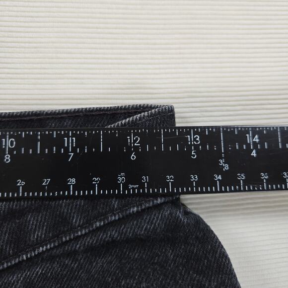 Vintage Made in USA Levi High Rise Black Mom Jeans Women's Size 7 - Picture 3 of 7